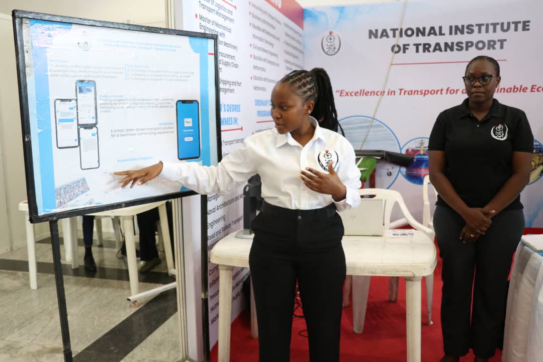 Mwanafunzi Abuni AI Yakuhesabu Watu Vituo vya Mwendokasi