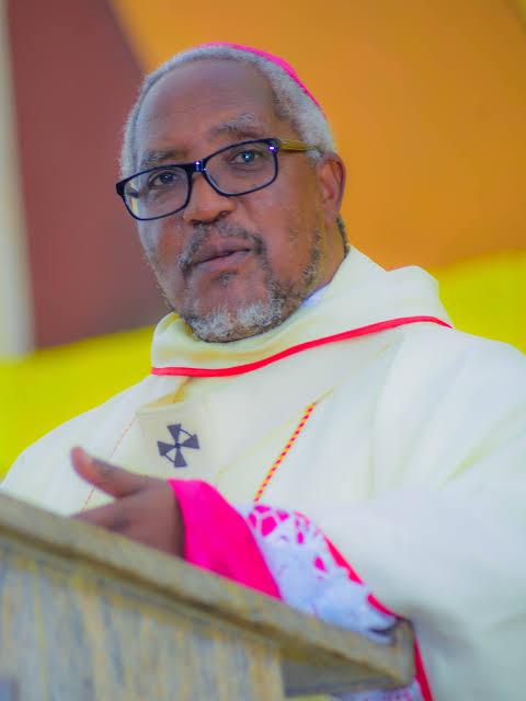 Askofu Ruwa’ichi Amwelezea Rugambwa Alivyoileta Heshima Tanzania