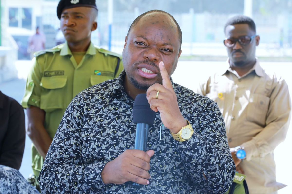 Chalamila Aibuka Kimara Kauli za Hatuitaki CCM Hazisaidii, Mabasi Yanakuja