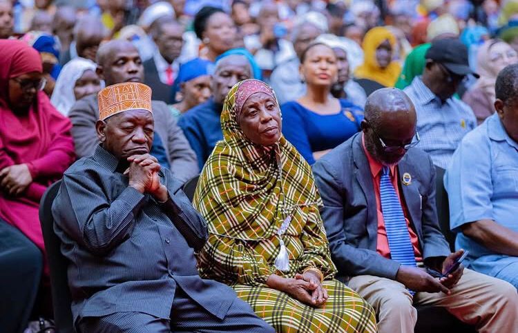 Wazee Dar Wakiri Kufadhaishwa na Yaliyotokea Oktoba 29