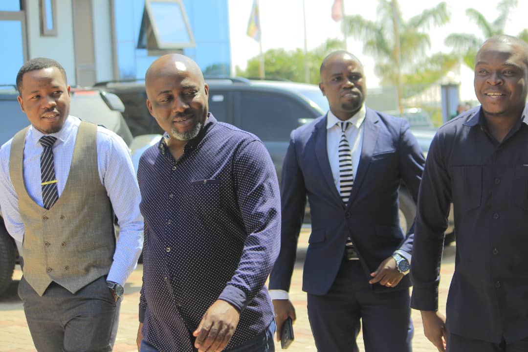 Wito wa Mwabukusi kwa Viongozi, Uwajibikaji