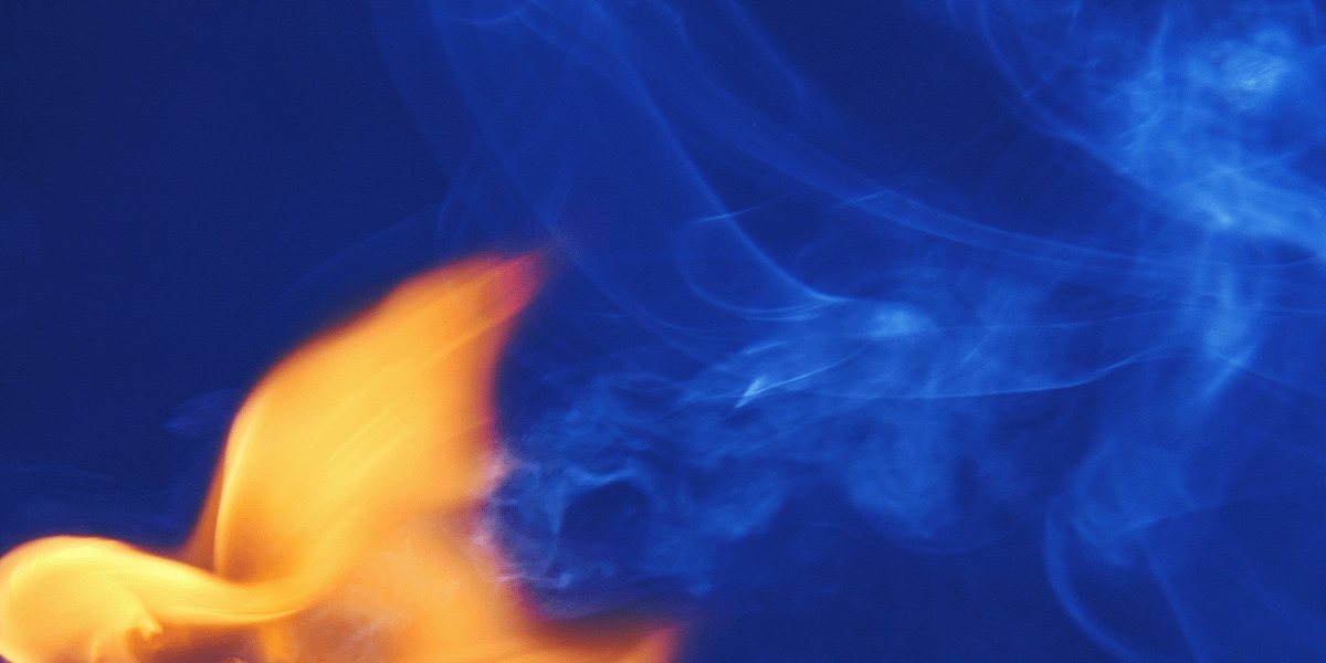 Mke Ammwagia Mumewe Petrol na Kumchoma Moto