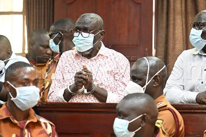 Kizza Besigye azimia Mahakamani